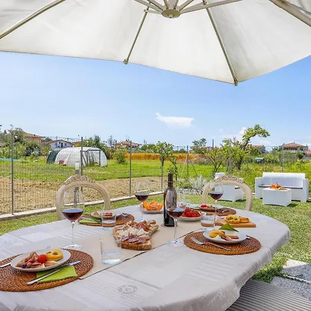 Tatil Evi Casa Grotti: Charm & Comfort Vicino Al Mare Capezzano Pianore