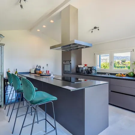 Casa Grotti: Charm & Comfort Vicino Al Mare Capezzano Pianore